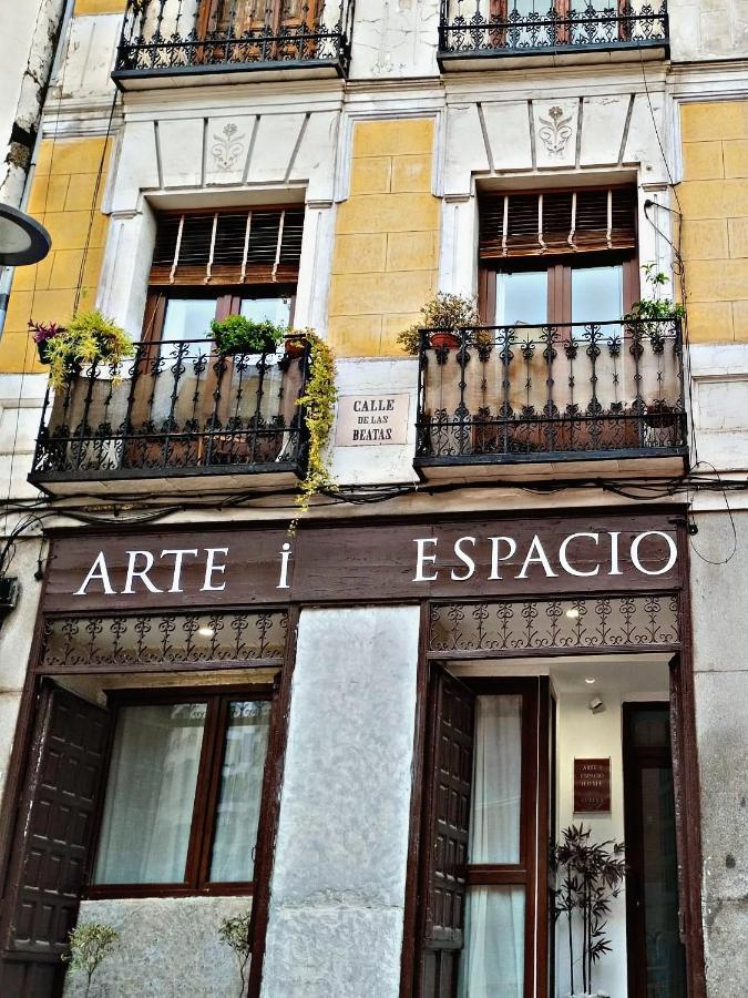 Arte I Espacio Home Madrid Exteriör bild